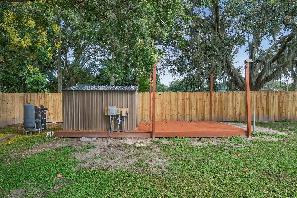 For Sale: $399,900 (4 beds, 2 baths, 2506 Square Feet)