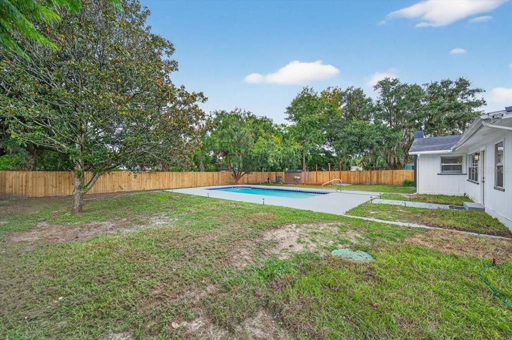 For Sale: $399,900 (4 beds, 2 baths, 2506 Square Feet)