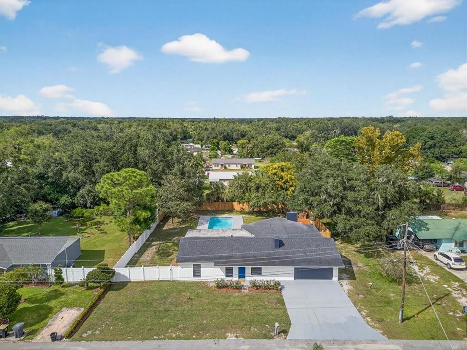 For Sale: $399,900 (4 beds, 2 baths, 2506 Square Feet)