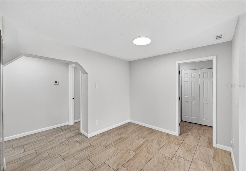 For Sale: $399,900 (4 beds, 2 baths, 2506 Square Feet)