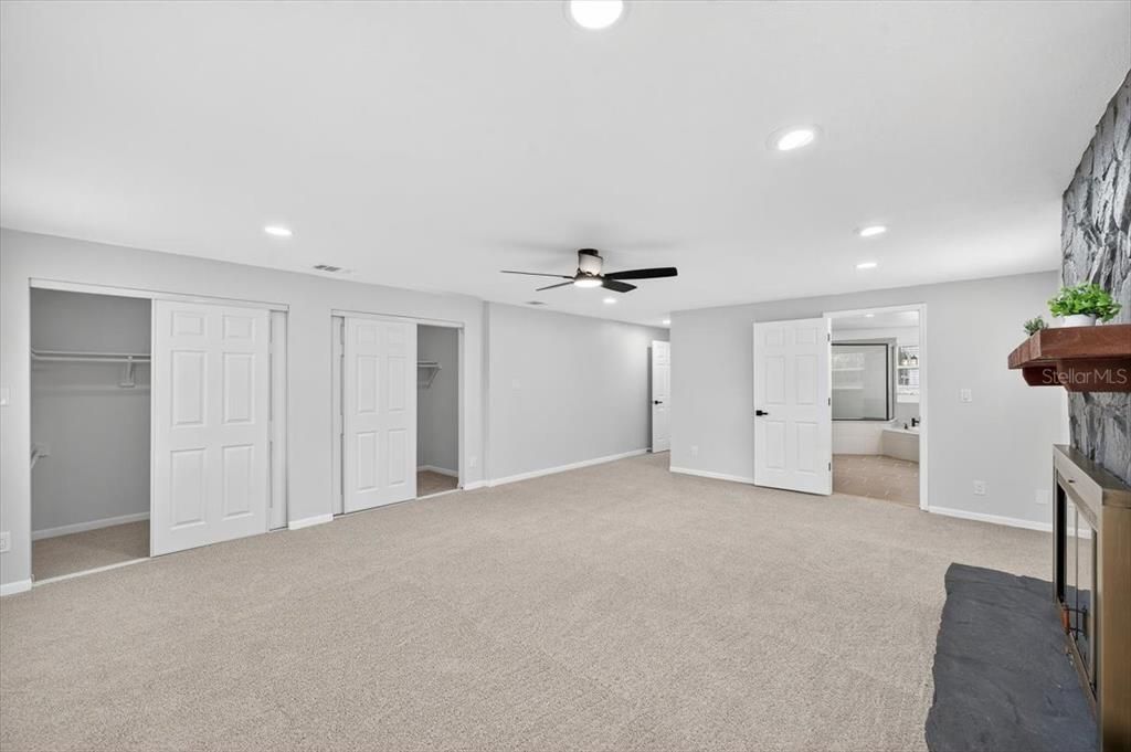 For Sale: $399,900 (4 beds, 2 baths, 2506 Square Feet)