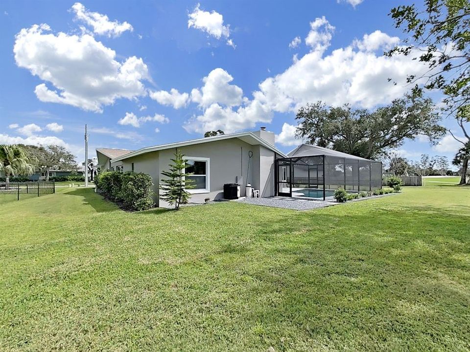 Activo con contrato: $849,000 (3 camas, 2 baños, 2555 Pies cuadrados)