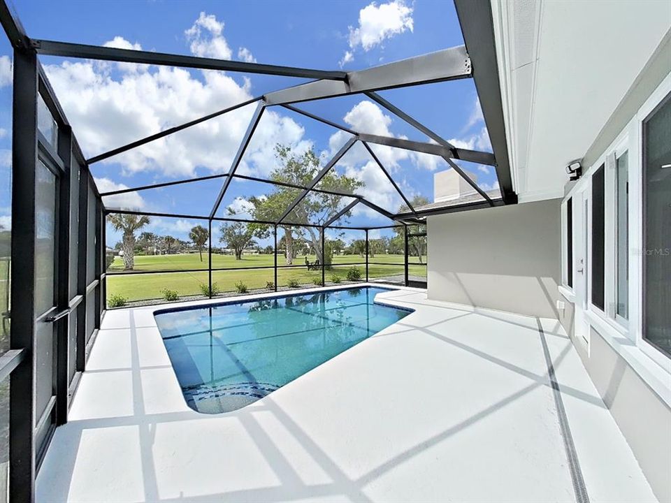 Activo con contrato: $849,000 (3 camas, 2 baños, 2555 Pies cuadrados)