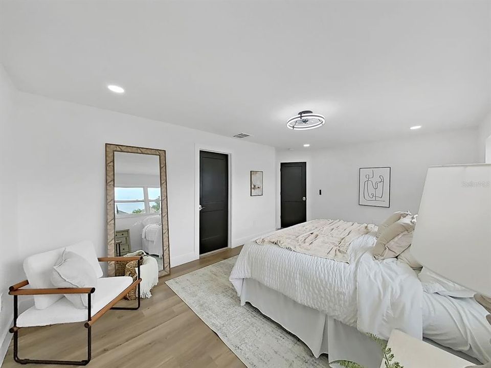 Activo con contrato: $849,000 (3 camas, 2 baños, 2555 Pies cuadrados)