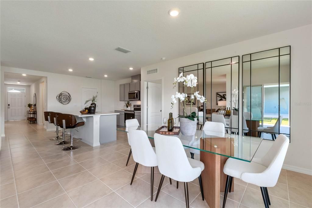 Active With Contract: $305,490 (3 beds, 2 baths, 1672 Square Feet)