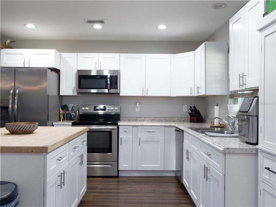 待售: $339,000 (3 贝兹, 2 浴室, 1248 平方英尺)