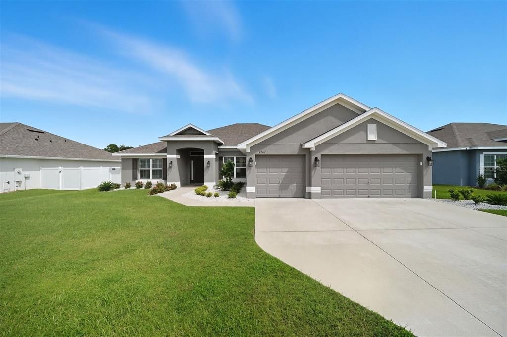 En Venta: $474,500 (4 camas, 3 baños, 2572 Pies cuadrados)