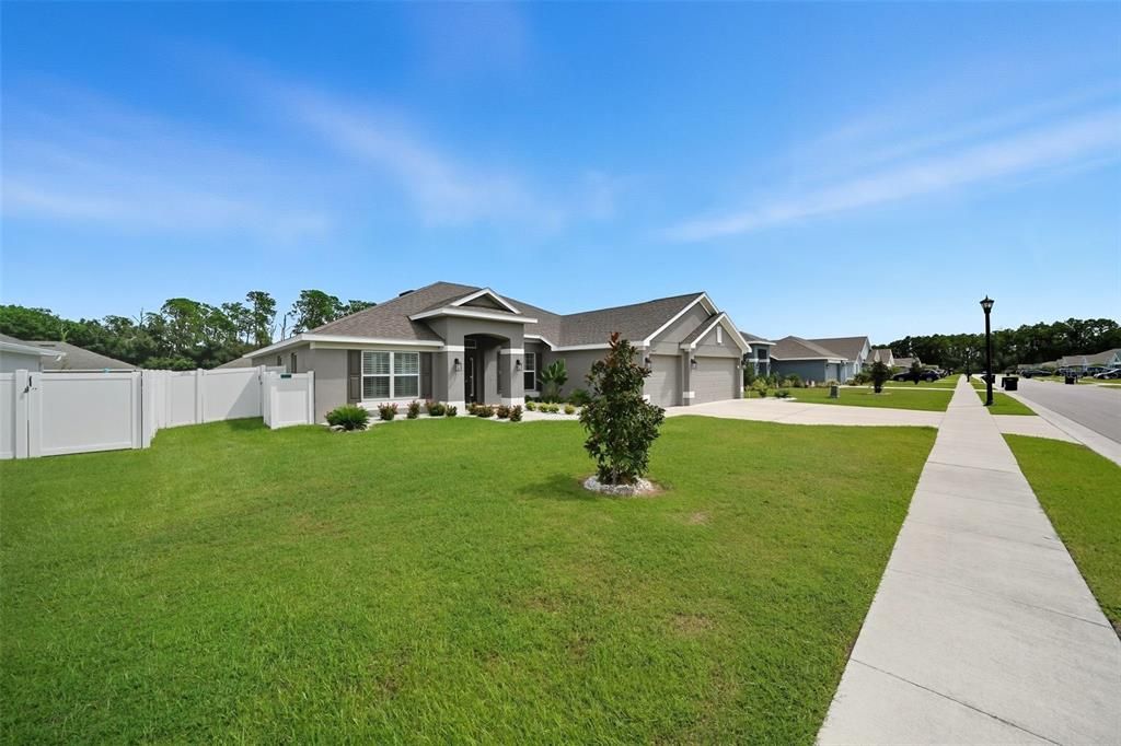 En Venta: $474,500 (4 camas, 3 baños, 2572 Pies cuadrados)