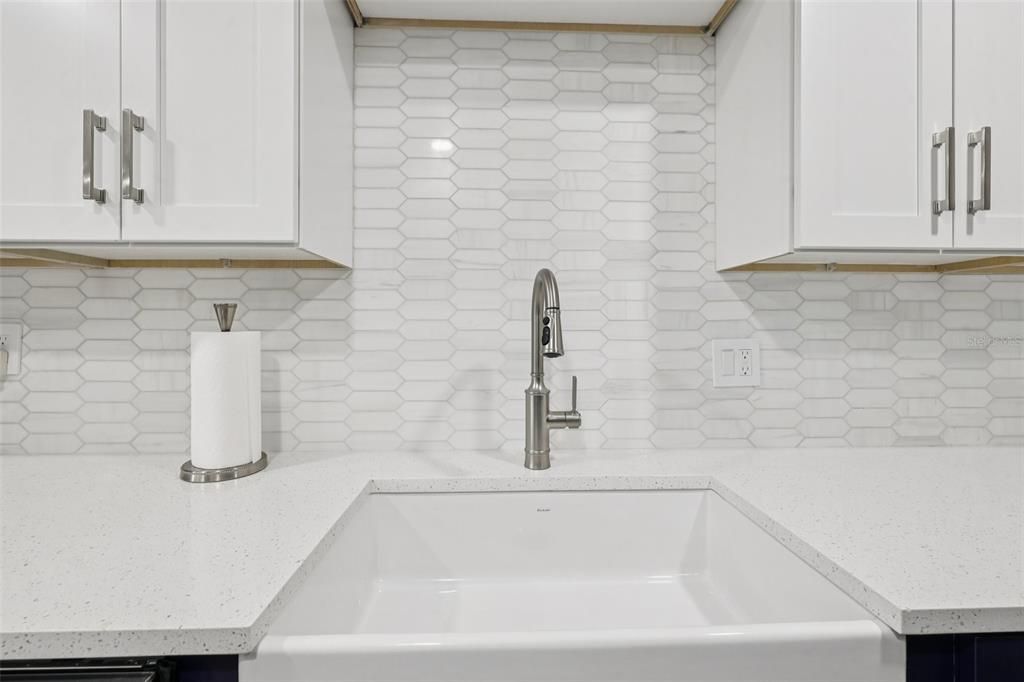 Active With Contract: $220,000 (2 beds, 2 baths, 1536 Square Feet)