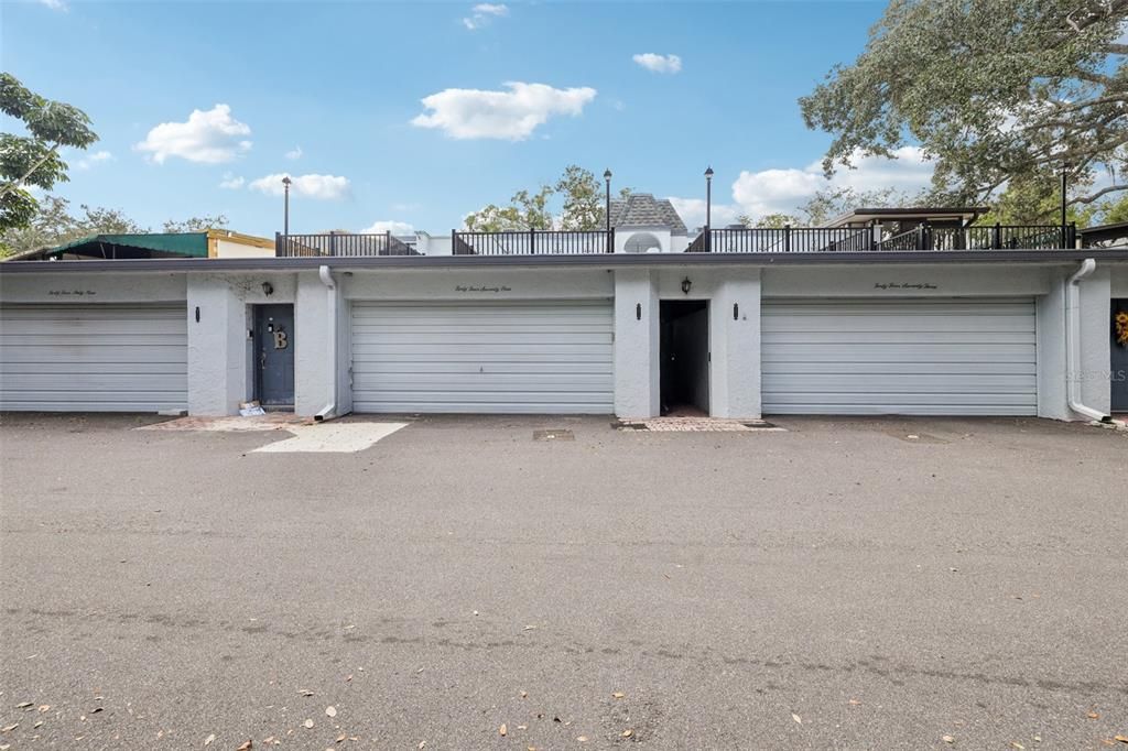 Active With Contract: $220,000 (2 beds, 2 baths, 1536 Square Feet)