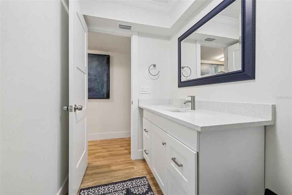 Active With Contract: $220,000 (2 beds, 2 baths, 1536 Square Feet)