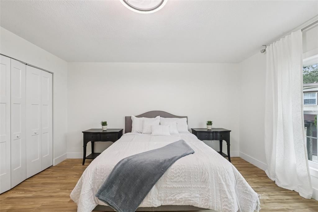 Active With Contract: $220,000 (2 beds, 2 baths, 1536 Square Feet)