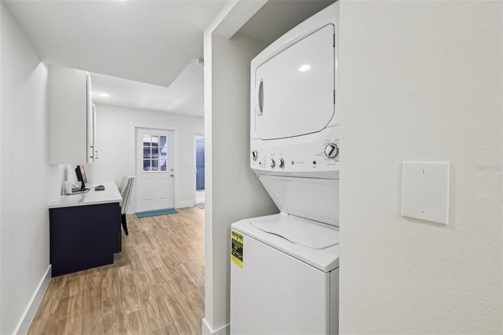 Active With Contract: $220,000 (2 beds, 2 baths, 1536 Square Feet)