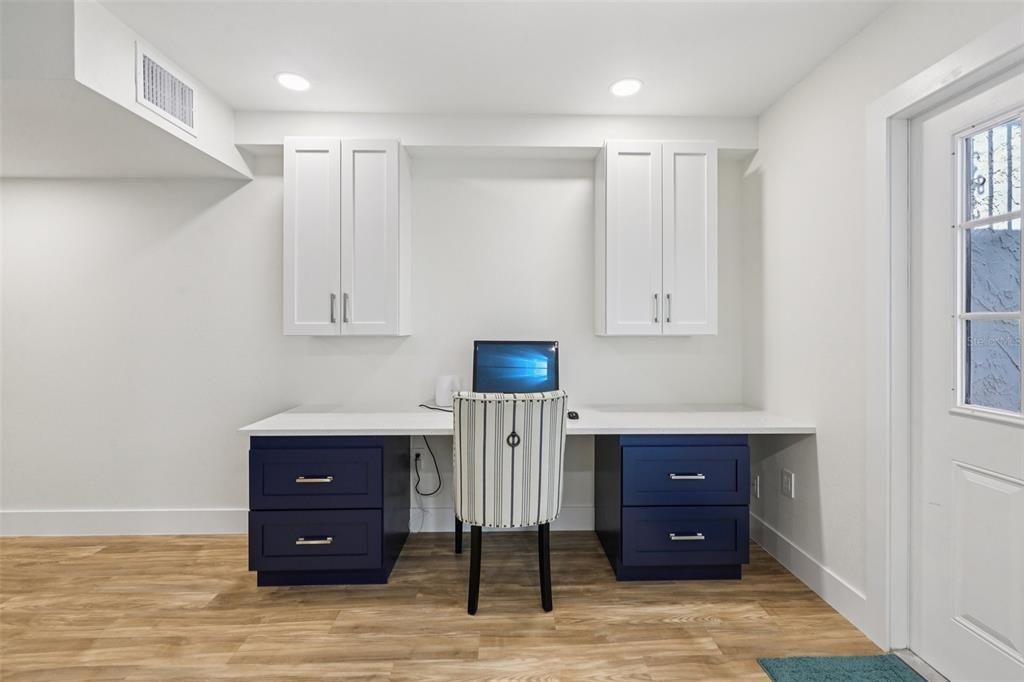 Active With Contract: $220,000 (2 beds, 2 baths, 1536 Square Feet)