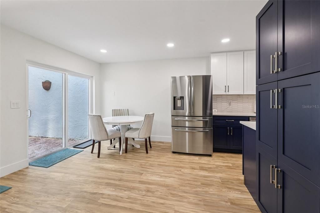Active With Contract: $220,000 (2 beds, 2 baths, 1536 Square Feet)