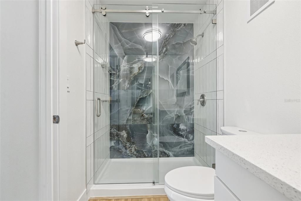 Active With Contract: $220,000 (2 beds, 2 baths, 1536 Square Feet)