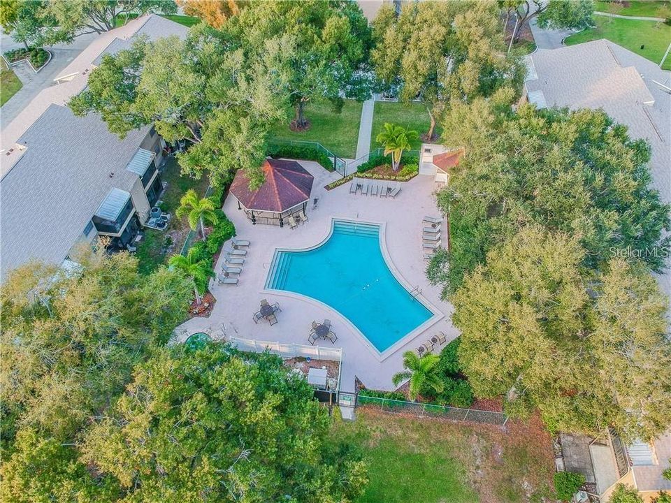 待售: $200,000 (2 贝兹, 2 浴室, 1010 平方英尺)