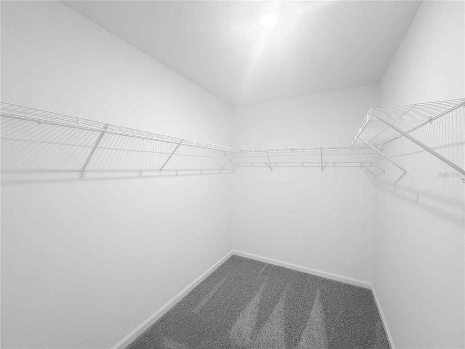 Под контрактом: $1,950 (3 спален, 2 ванн, 1386 Квадратных фут)