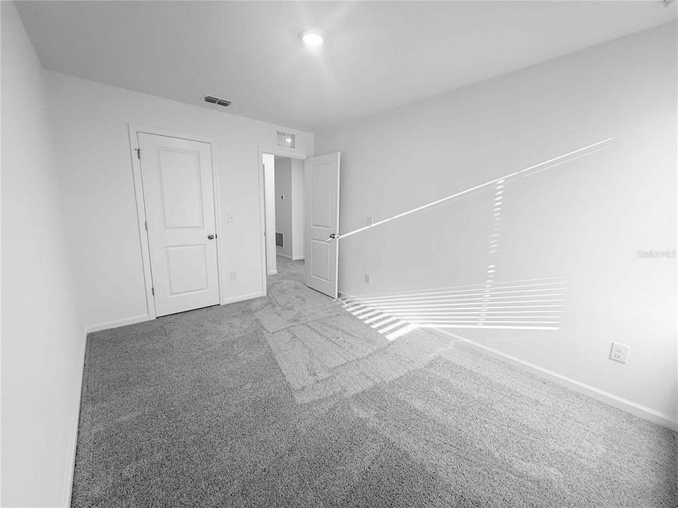 Под контрактом: $1,950 (3 спален, 2 ванн, 1386 Квадратных фут)