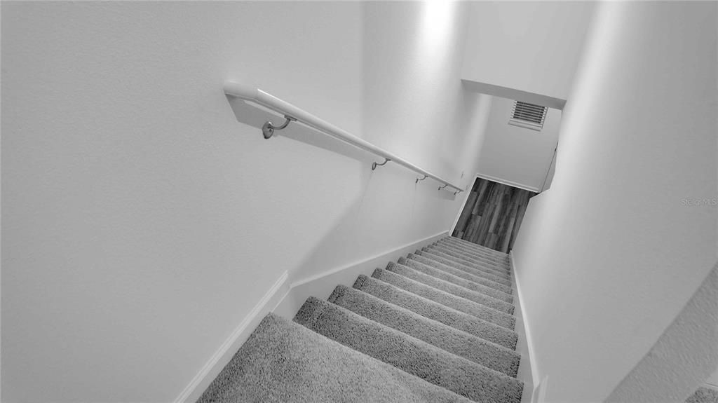 Под контрактом: $1,950 (3 спален, 2 ванн, 1386 Квадратных фут)