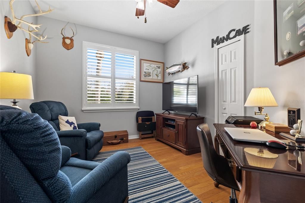 Active With Contract: $425,000 (3 beds, 2 baths, 1746 Square Feet)