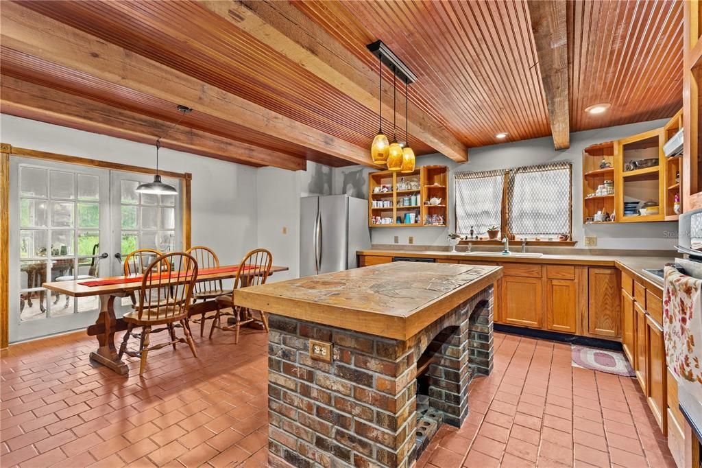 For Sale: $347,990 (4 beds, 2 baths, 2740 Square Feet)