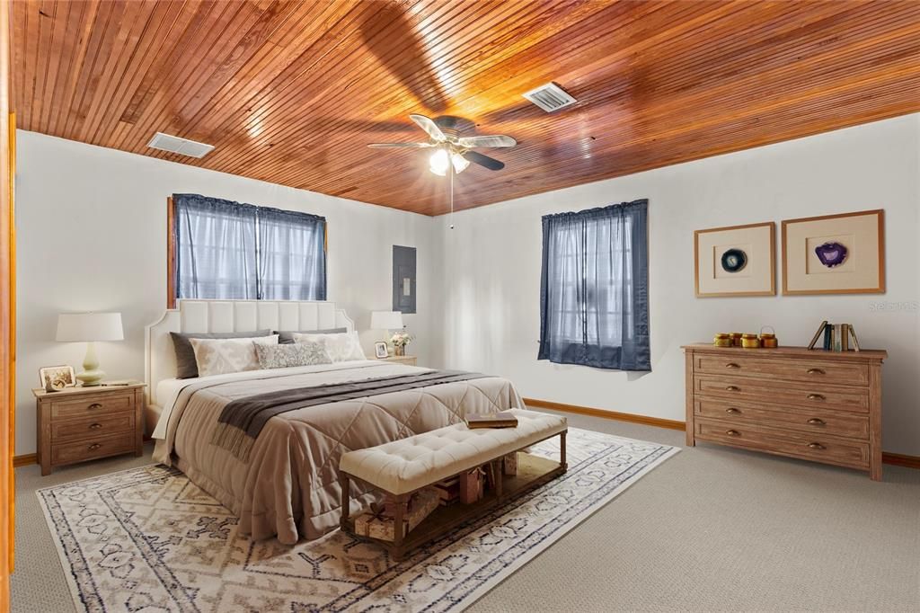 For Sale: $347,990 (4 beds, 2 baths, 2740 Square Feet)