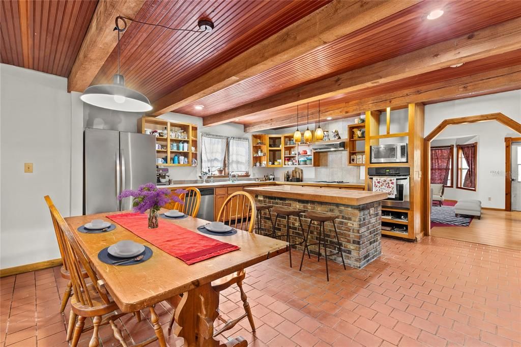 For Sale: $347,990 (4 beds, 2 baths, 2740 Square Feet)