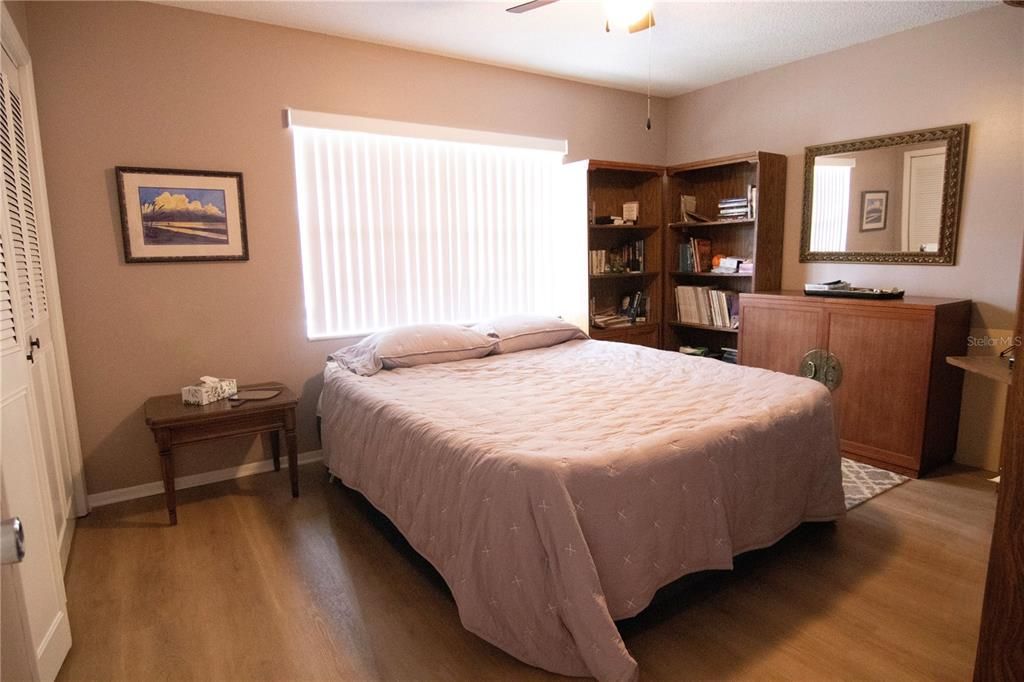 For Sale: $139,900 (3 beds, 2 baths, 1114 Square Feet)