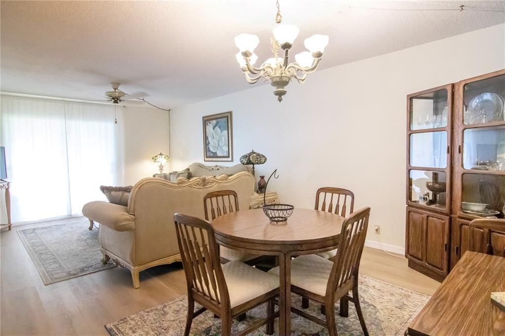 For Sale: $139,900 (3 beds, 2 baths, 1114 Square Feet)