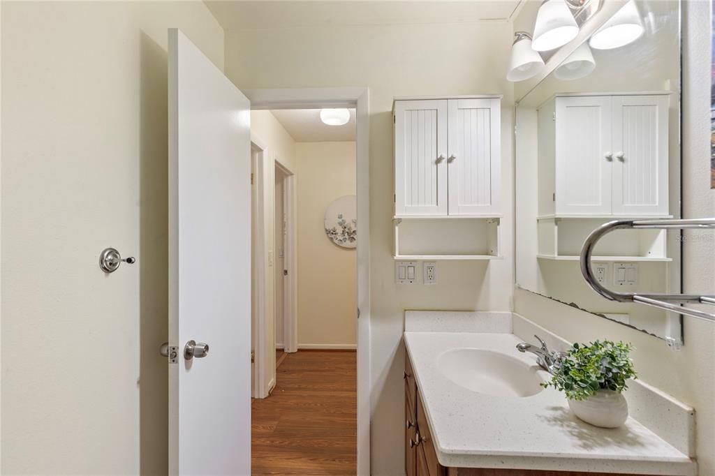 En Venta: $185,000 (3 camas, 2 baños, 1272 Pies cuadrados)