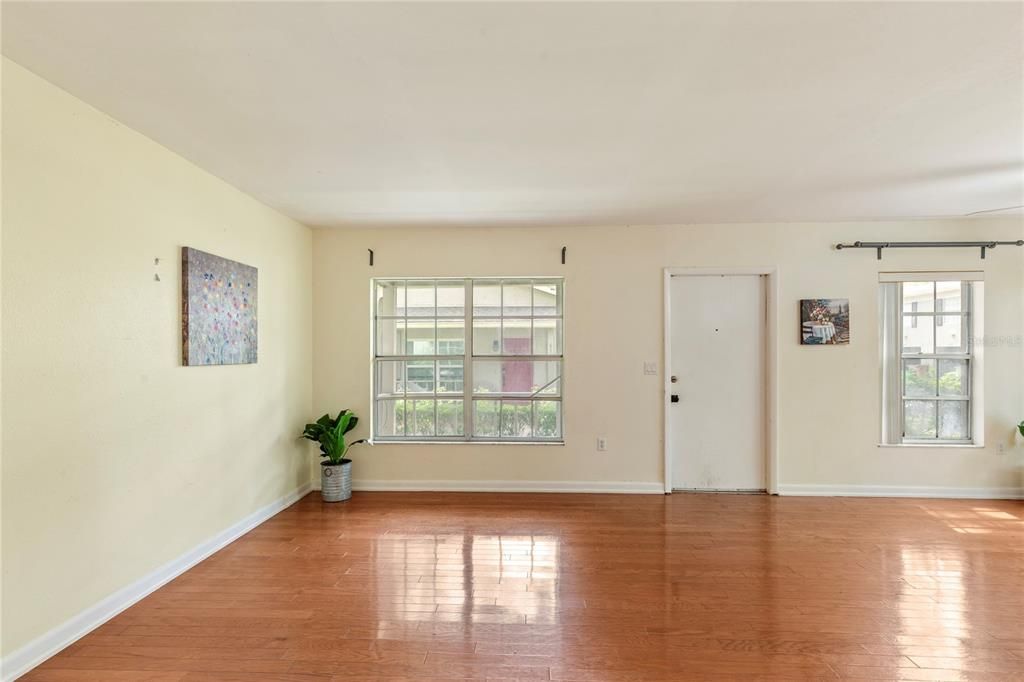 En Venta: $185,000 (3 camas, 2 baños, 1272 Pies cuadrados)