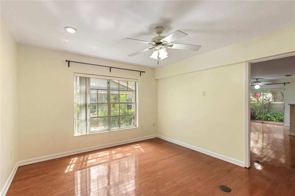 En Venta: $185,000 (3 camas, 2 baños, 1272 Pies cuadrados)