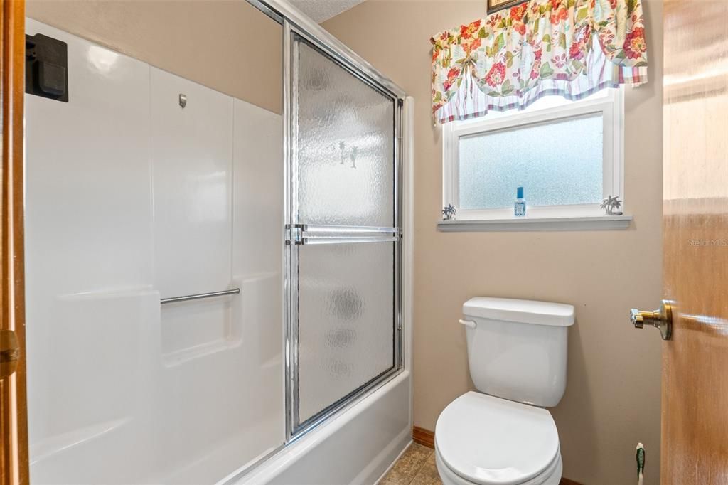 На продажу: $465,000 (2 спален, 2 ванн, 1128 Квадратных фут)