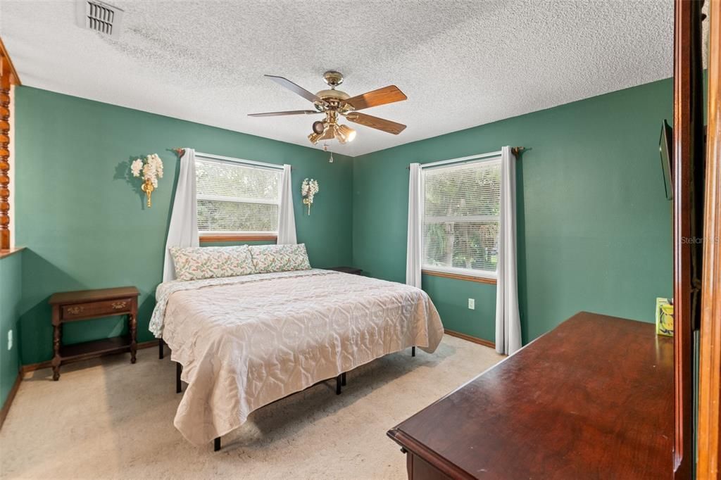 На продажу: $465,000 (2 спален, 2 ванн, 1128 Квадратных фут)