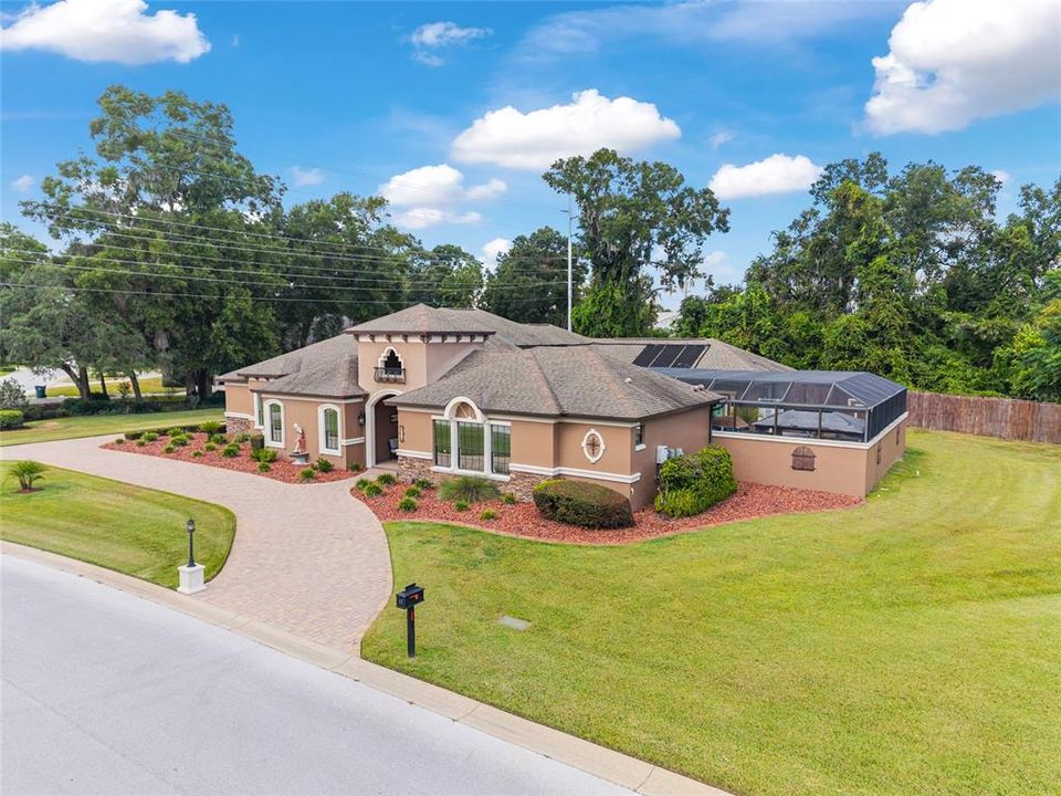 En Venta: $1,300,000 (4 camas, 4 baños, 3828 Pies cuadrados)