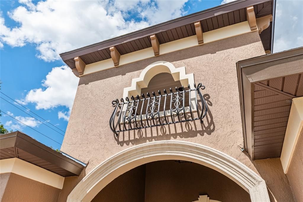 En Venta: $1,300,000 (4 camas, 4 baños, 3828 Pies cuadrados)