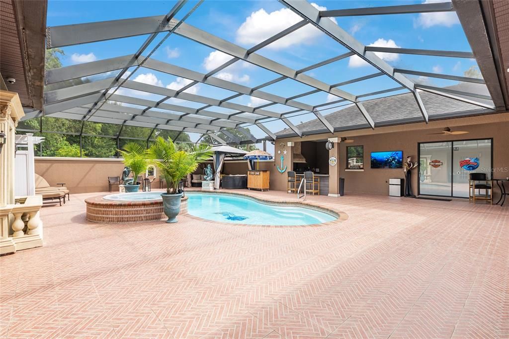 En Venta: $1,300,000 (4 camas, 4 baños, 3828 Pies cuadrados)