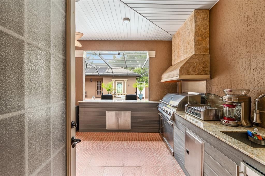 En Venta: $1,300,000 (4 camas, 4 baños, 3828 Pies cuadrados)