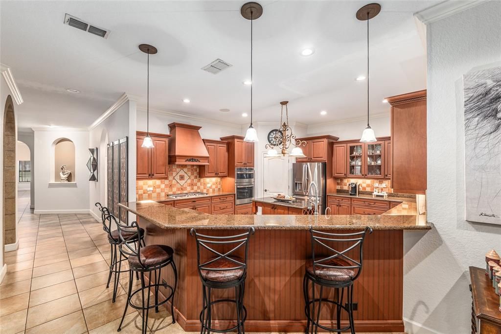 En Venta: $1,300,000 (4 camas, 4 baños, 3828 Pies cuadrados)