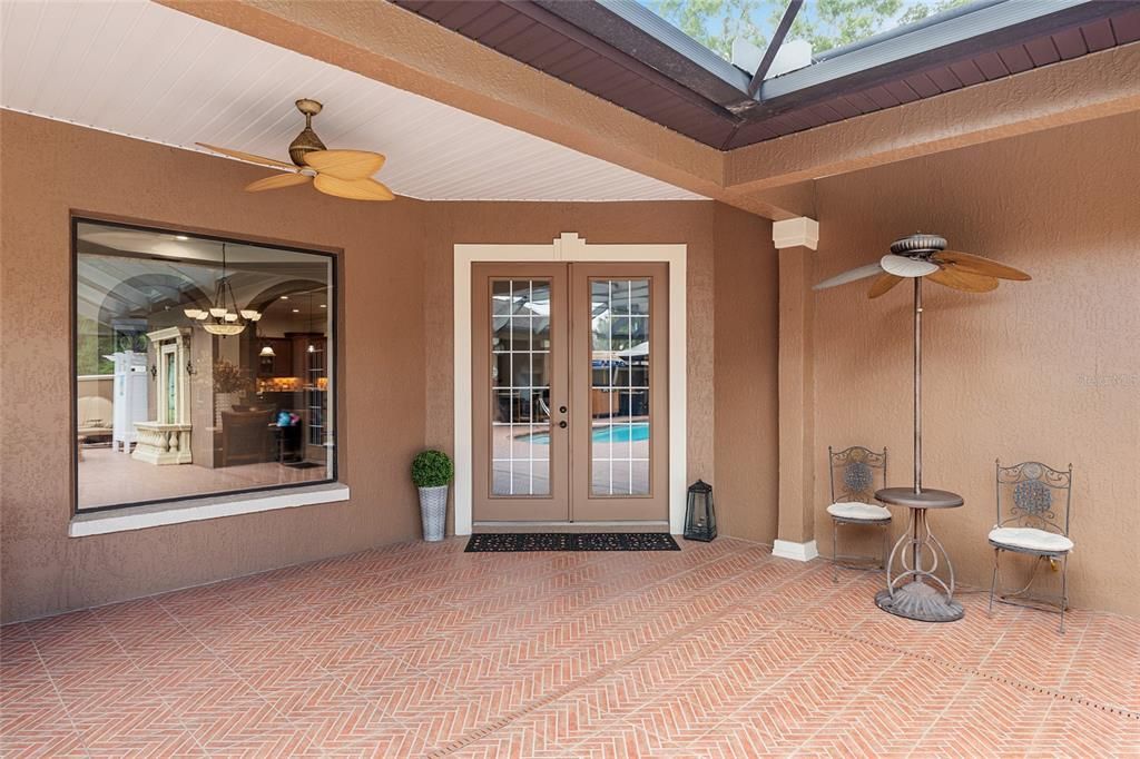 En Venta: $1,300,000 (4 camas, 4 baños, 3828 Pies cuadrados)