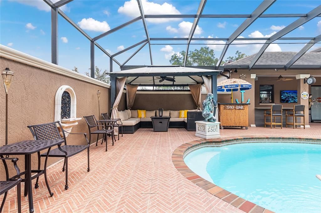 En Venta: $1,300,000 (4 camas, 4 baños, 3828 Pies cuadrados)