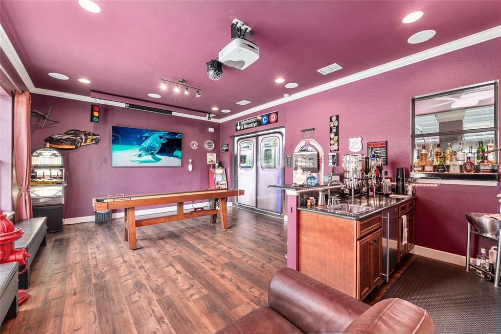 En Venta: $1,300,000 (4 camas, 4 baños, 3828 Pies cuadrados)