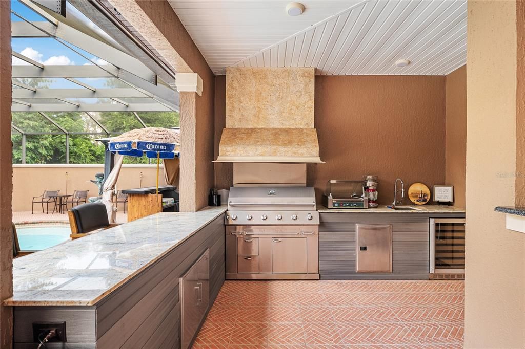 En Venta: $1,300,000 (4 camas, 4 baños, 3828 Pies cuadrados)