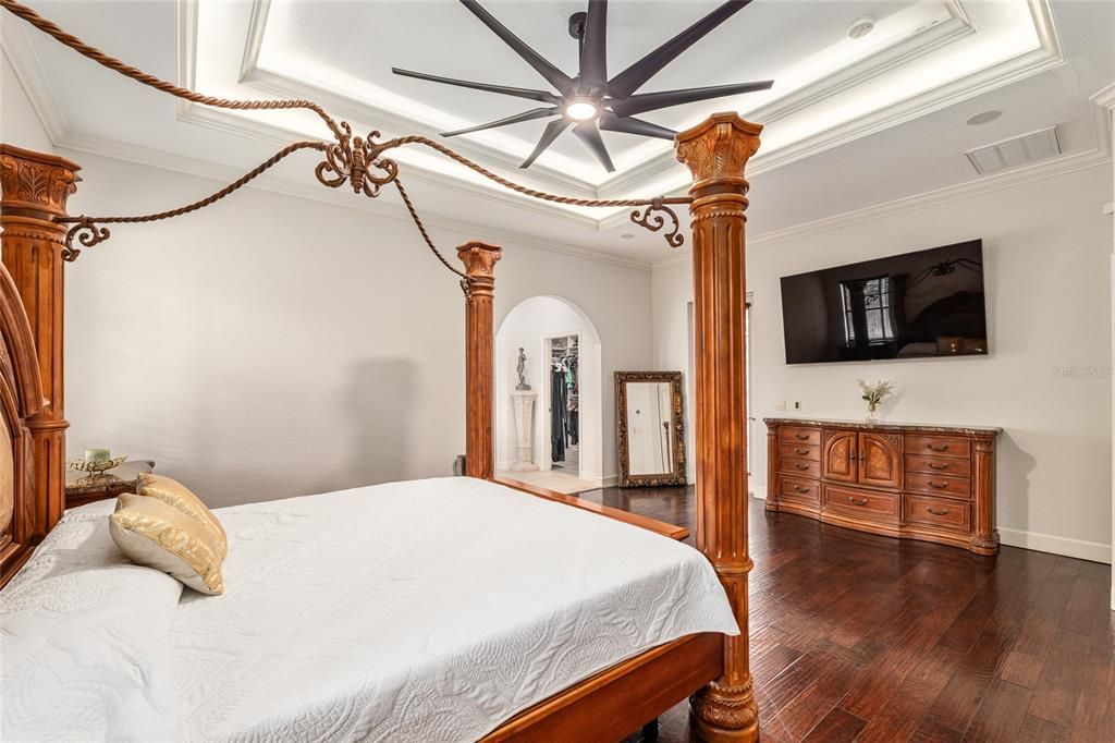 En Venta: $1,300,000 (4 camas, 4 baños, 3828 Pies cuadrados)