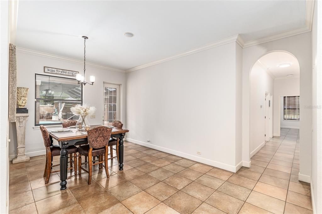 En Venta: $1,300,000 (4 camas, 4 baños, 3828 Pies cuadrados)