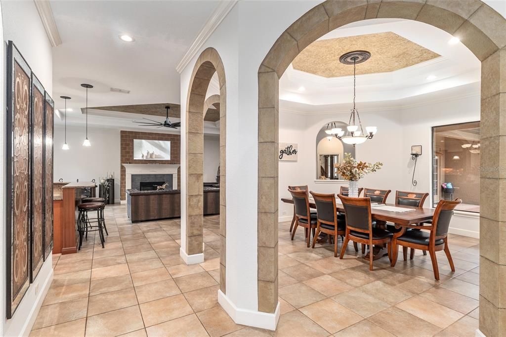 En Venta: $1,300,000 (4 camas, 4 baños, 3828 Pies cuadrados)