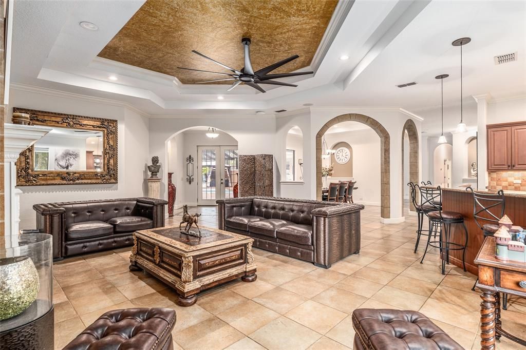 En Venta: $1,300,000 (4 camas, 4 baños, 3828 Pies cuadrados)