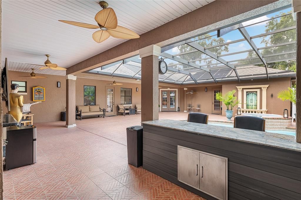 En Venta: $1,300,000 (4 camas, 4 baños, 3828 Pies cuadrados)