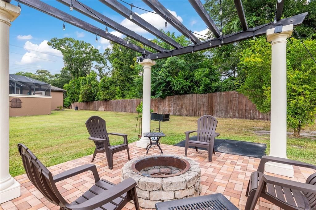 En Venta: $1,300,000 (4 camas, 4 baños, 3828 Pies cuadrados)